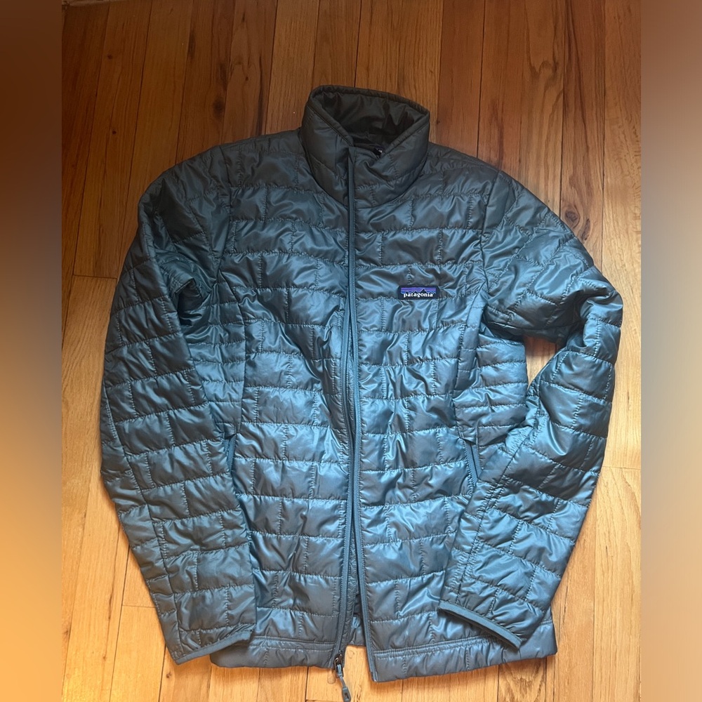 SOLD-Patagonia Women’s Quilted Jacket - Regen Green NWT
